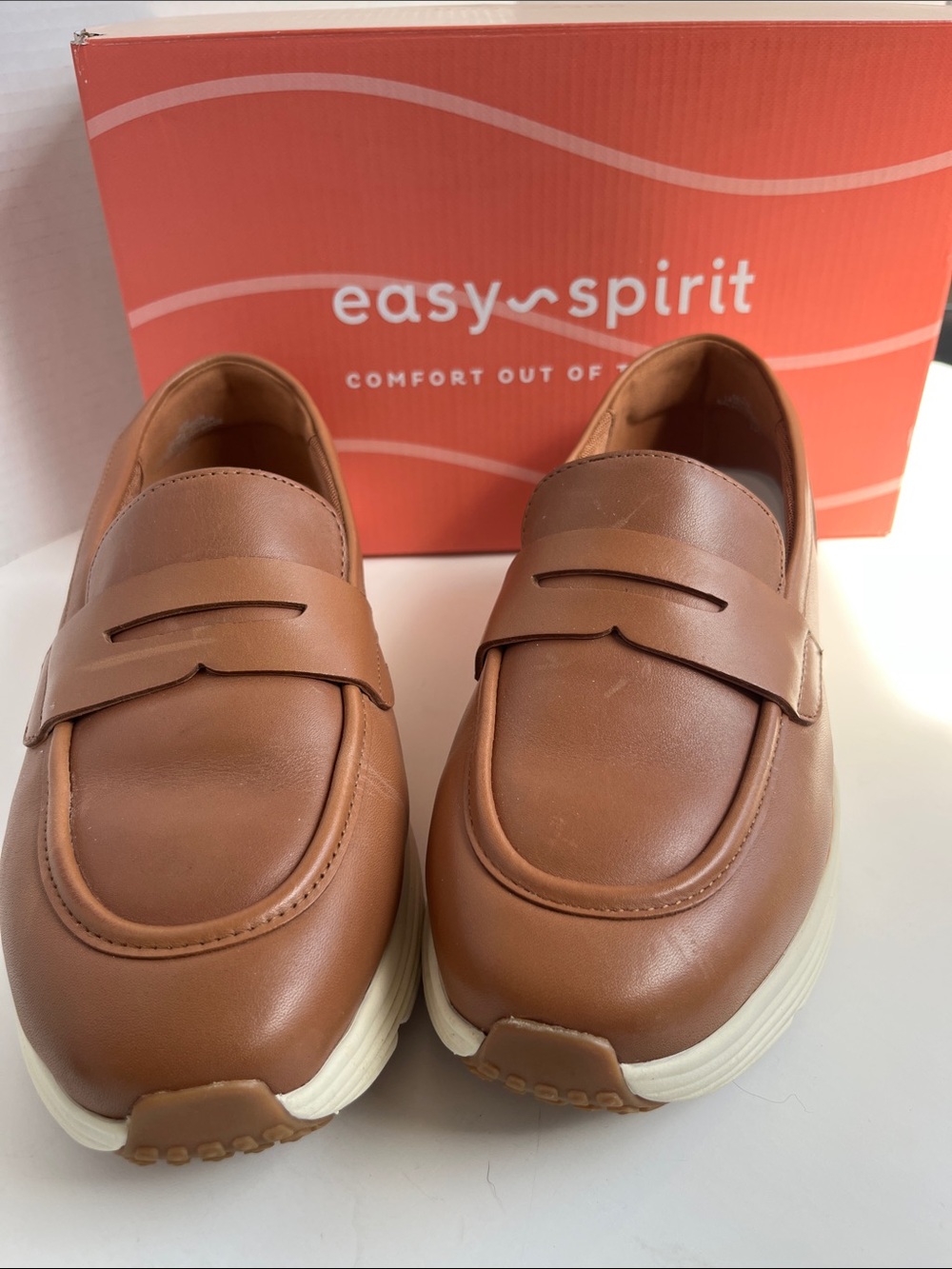 Easy Spirit Women’s Morgen Medium Brown Leather Slip-On Loafers